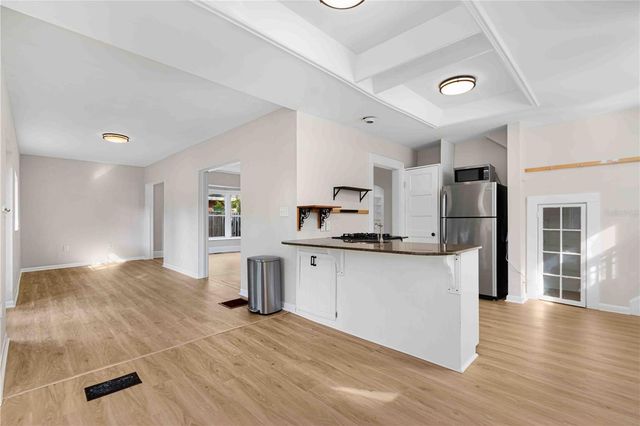 2302 12TH STREET N, St Petersburg, FL 33704