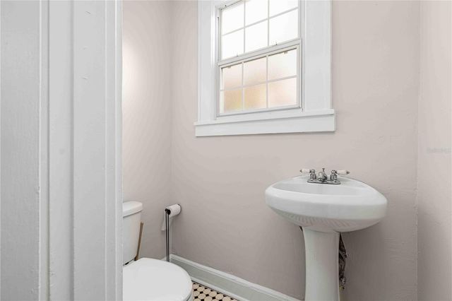 2302 12TH STREET N, St Petersburg, FL 33704