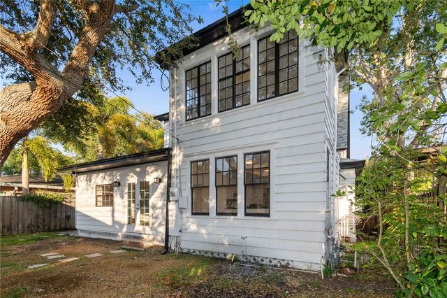 2302 12TH STREET N, St Petersburg, FL 33704