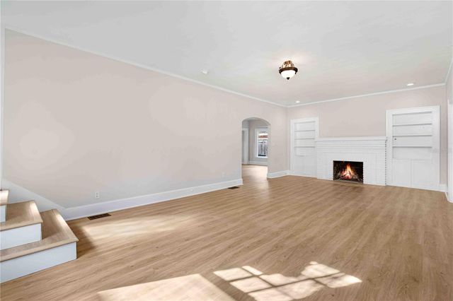 2302 12TH STREET N, St Petersburg, FL 33704