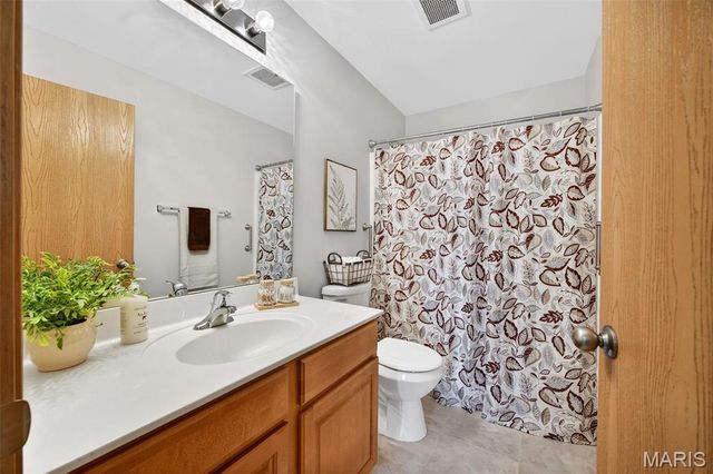 12121 McKelvey Place 101, Bridgeton, MO 63044