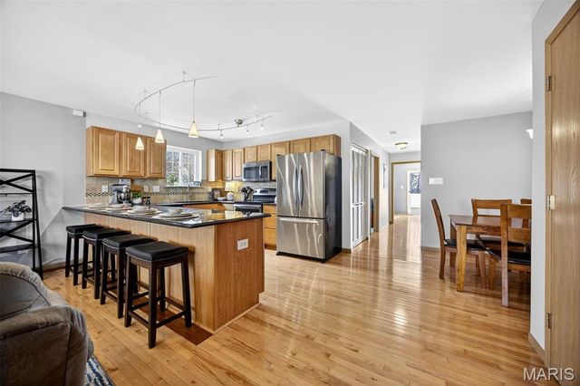 12121 McKelvey Place 101, Bridgeton, MO 63044