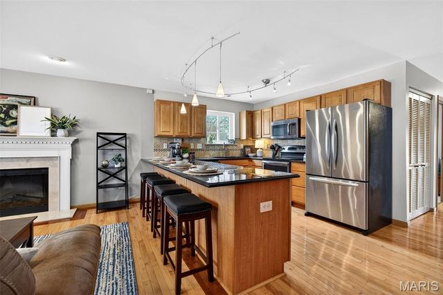 12121 McKelvey Place 101, Bridgeton, MO 63044