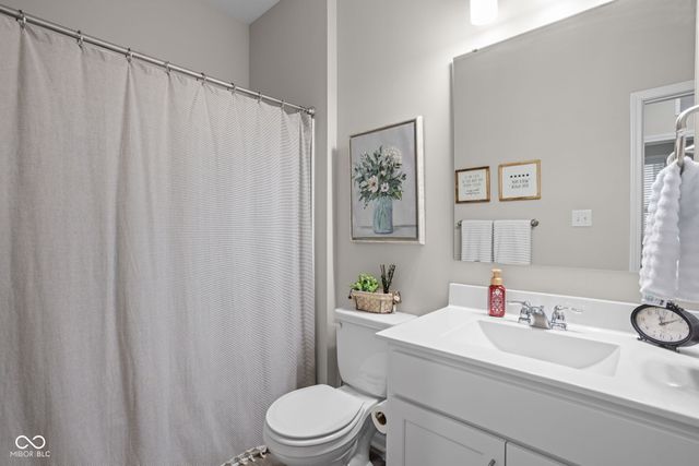 17068 Cole Evans Drive, Noblesville, IN 46060