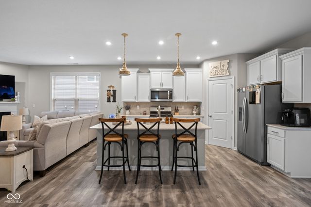 17068 Cole Evans Drive, Noblesville, IN 46060