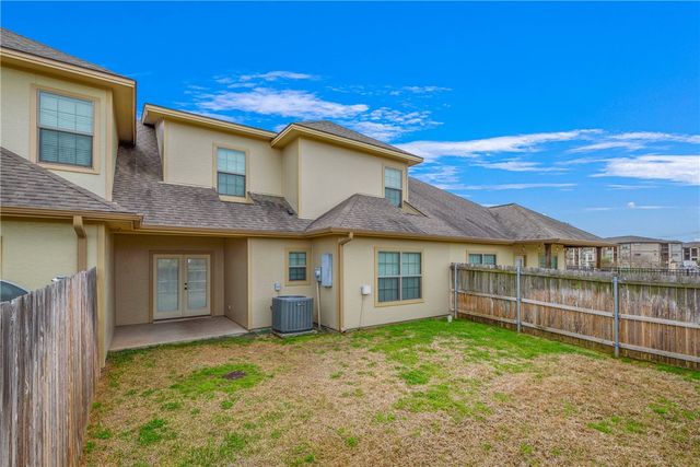 1483 Buena Vista, College Station, TX 77845