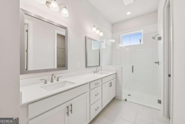 172 Herring Drive, Hoschton, GA 30548