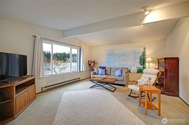 2009 256th Street NW, Stanwood, WA 98292