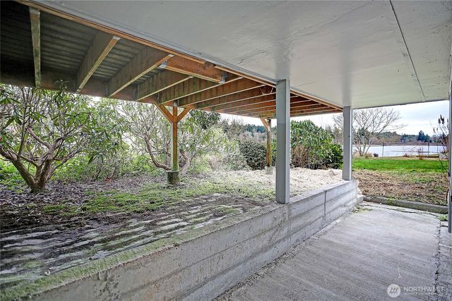 2009 256th Street NW, Stanwood, WA 98292