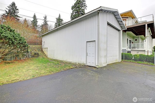 2009 256th Street NW, Stanwood, WA 98292