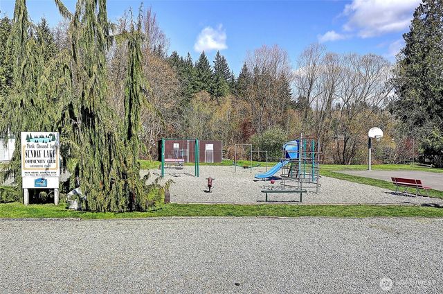 2009 256th Street NW, Stanwood, WA 98292