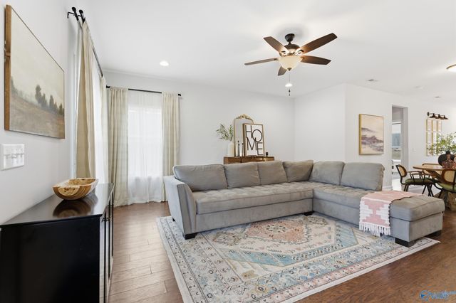 1250 County Road 1447, Falkville, AL 35622