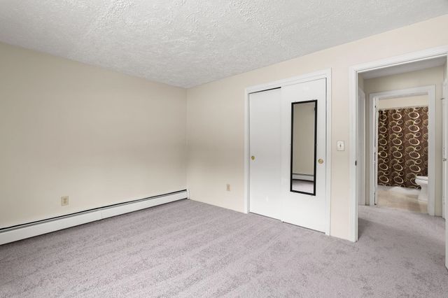 555 Calef Rd Apt 1, Manchester, NH 03103