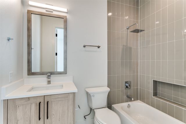 5609 Live Oak Street 301, Dallas, TX 75206