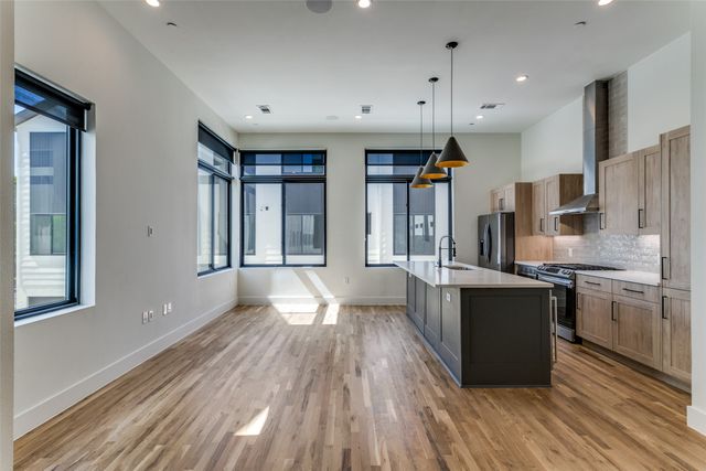 5609 Live Oak Street 301, Dallas, TX 75206