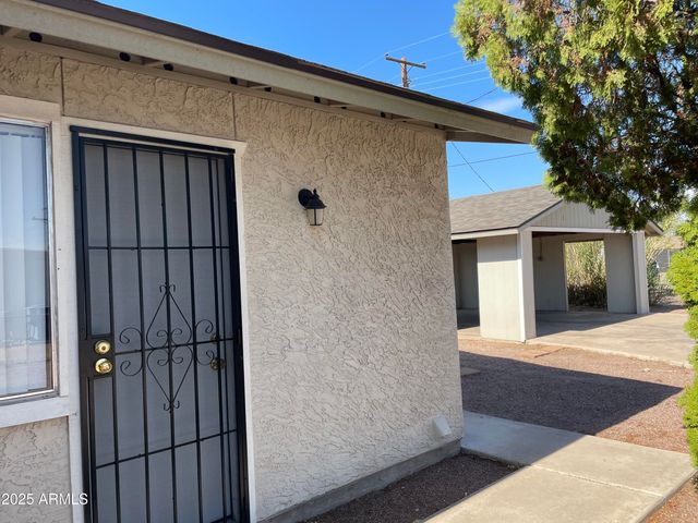 143 S Mountain Road, Apache Junction, AZ 85120