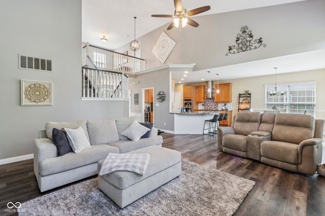 13260 Bellshire Lane, Carmel, IN 46074