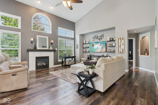 13260 Bellshire Lane, Carmel, IN 46074