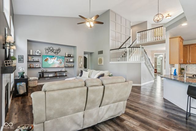 13260 Bellshire Lane, Carmel, IN 46074