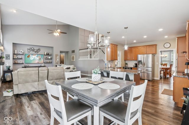 13260 Bellshire Lane, Carmel, IN 46074