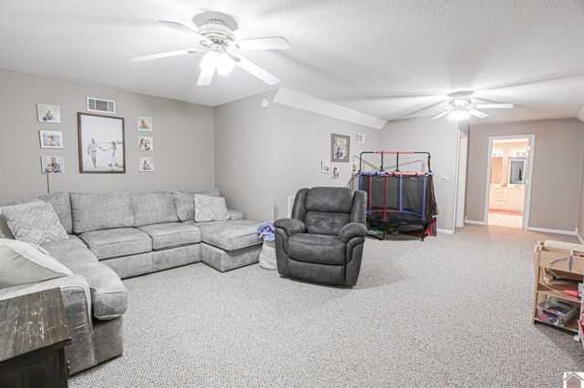 206 Metcalf Lane, Almo, KY 42020