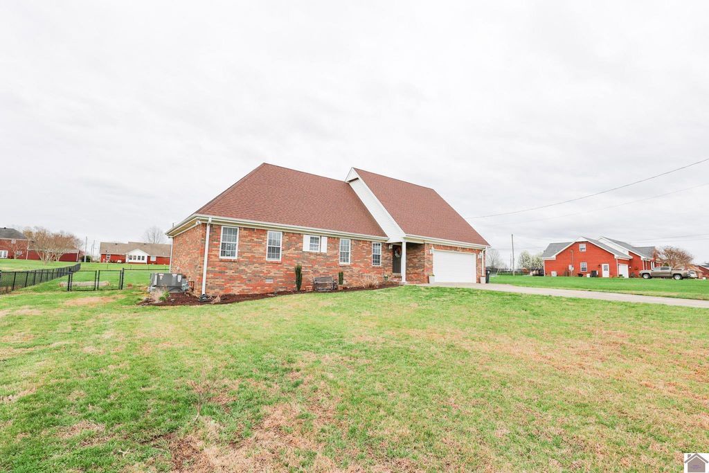 206 Metcalf Lane, Almo, KY 42020