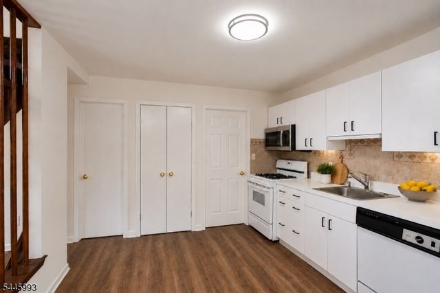 3722 Bloomingdale Dr, Hillsborough Twp., NJ 08844