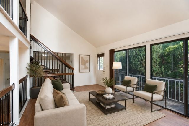 3722 Bloomingdale Dr, Hillsborough Twp., NJ 08844
