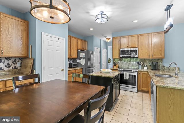 2037 BAYTHORNE RD, Prince Frederick, MD 20678