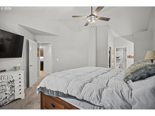 34605 Ne SHAMROCK SLOPE Rd, Battle Ground, WA 98604