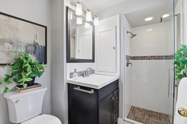 5804 W Holyoke Ave, Spokane, WA 99208