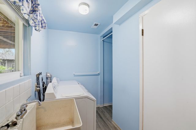 5804 W Holyoke Ave, Spokane, WA 99208