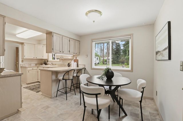 5804 W Holyoke Ave, Spokane, WA 99208