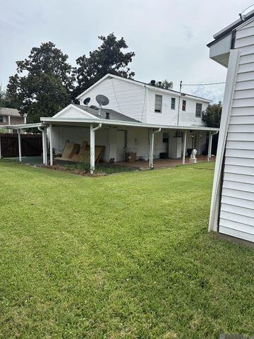 440 Holy Cross Place, Kenner, LA 70065