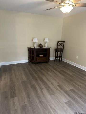 440 Holy Cross Place, Kenner, LA 70065