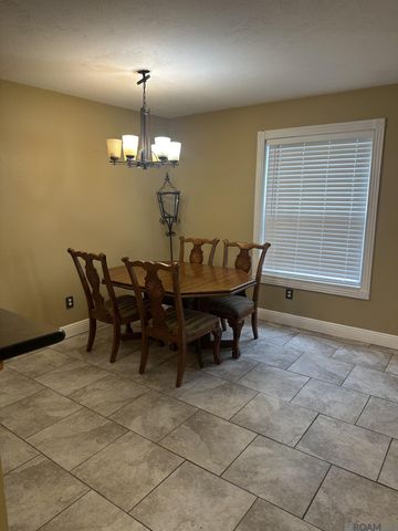 440 Holy Cross Place, Kenner, LA 70065