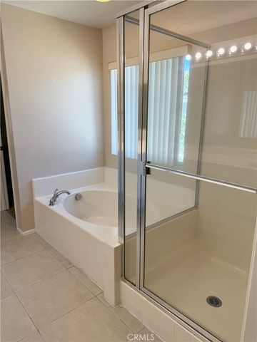 6569 Gladiola, Corona, CA 92880