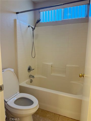 6569 Gladiola, Corona, CA 92880