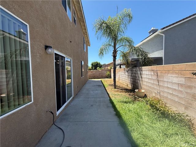 6569 Gladiola, Corona, CA 92880