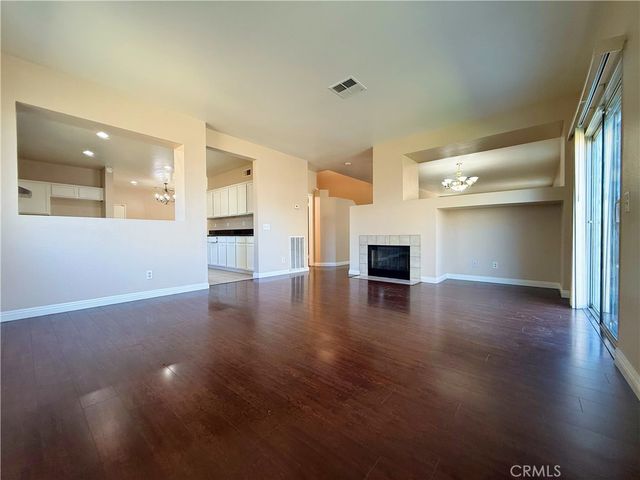 6569 Gladiola, Corona, CA 92880