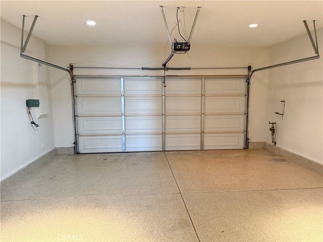6569 Gladiola, Corona, CA 92880