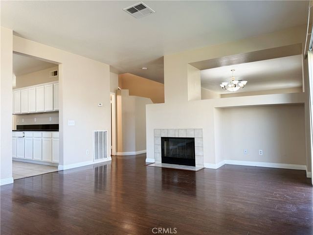 6569 Gladiola, Corona, CA 92880