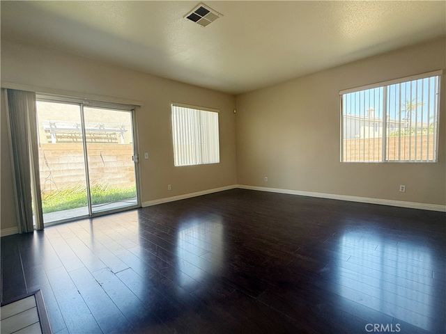 6569 Gladiola, Corona, CA 92880