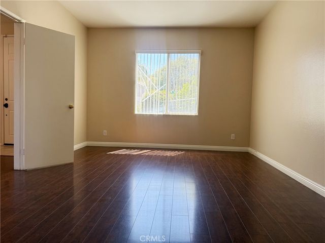 6569 Gladiola, Corona, CA 92880