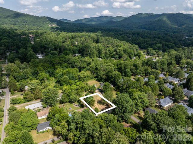 25 John Myra Avenue, Black Mountain, NC 28711