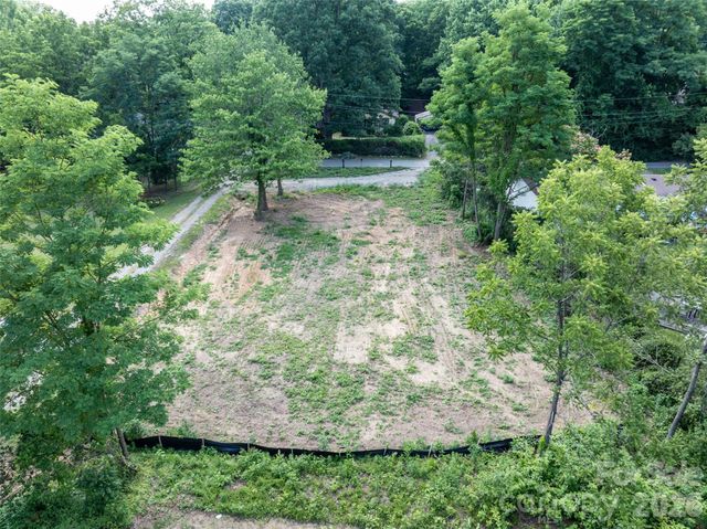 25 John Myra Avenue, Black Mountain, NC 28711