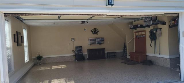 100 Sweetbriar LN, Suffolk, VA 23435