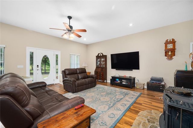 8822 NW 170TH STREET, Alachua, FL 32615