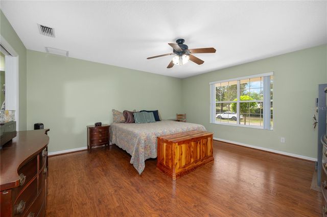 8822 NW 170TH STREET, Alachua, FL 32615
