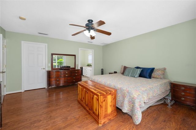 8822 NW 170TH STREET, Alachua, FL 32615